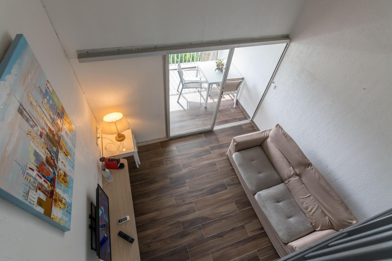 Superbe Studio En Duplex, Vue Sur Mer Et Piscine Apartment Le Gosier  Exterior photo